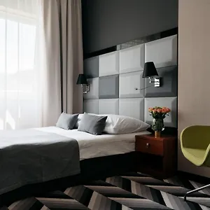 hotellátogatás